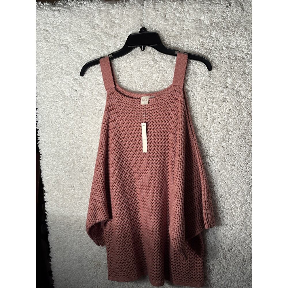 WOMEN;S OFF THE SHOULDER BLUSH SWEATER.